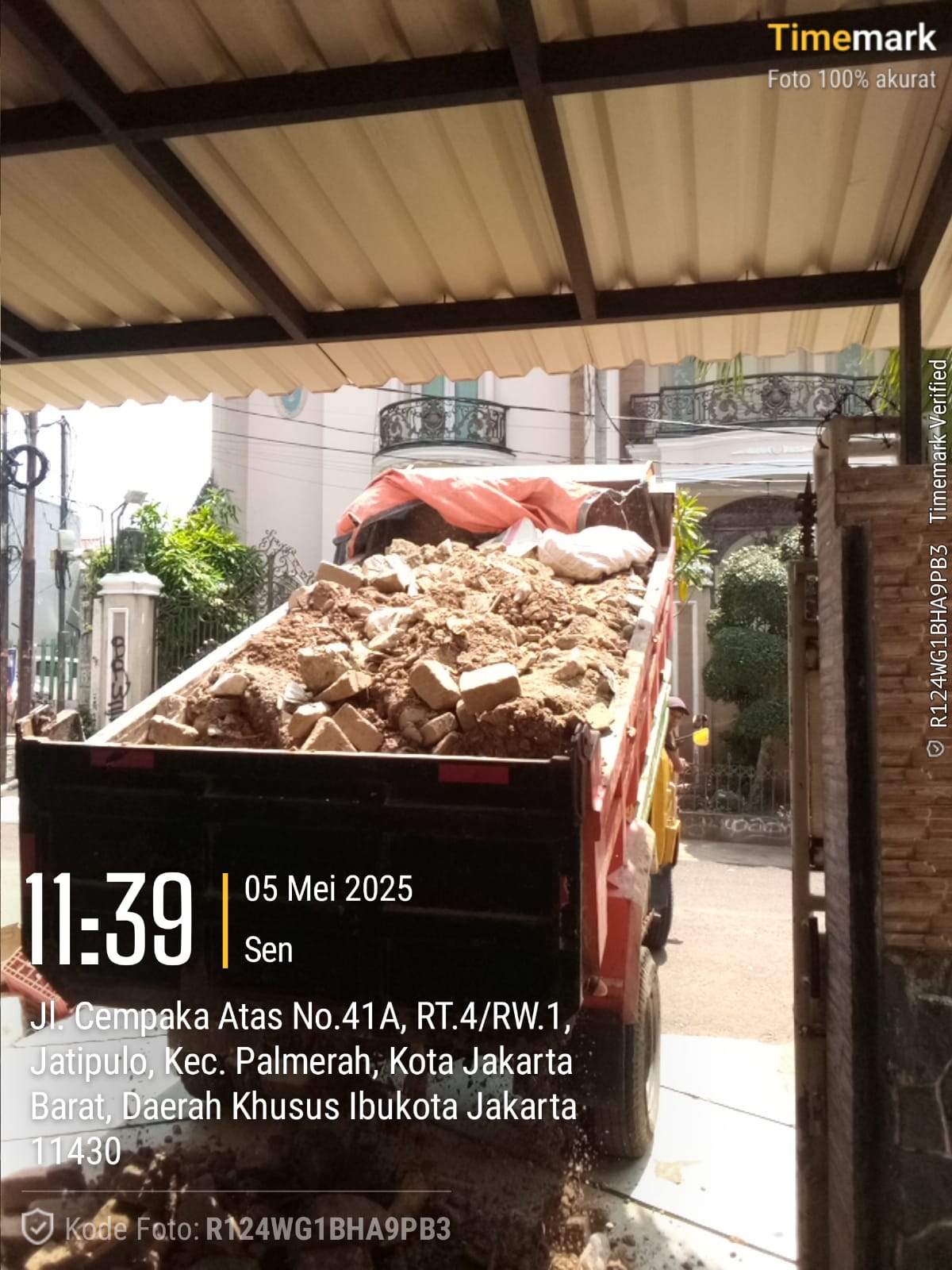 Jasa Angkut Puing Limbah Proyek dan Pengurugan Jakarta: Cepat, Aman, Terpercaya!